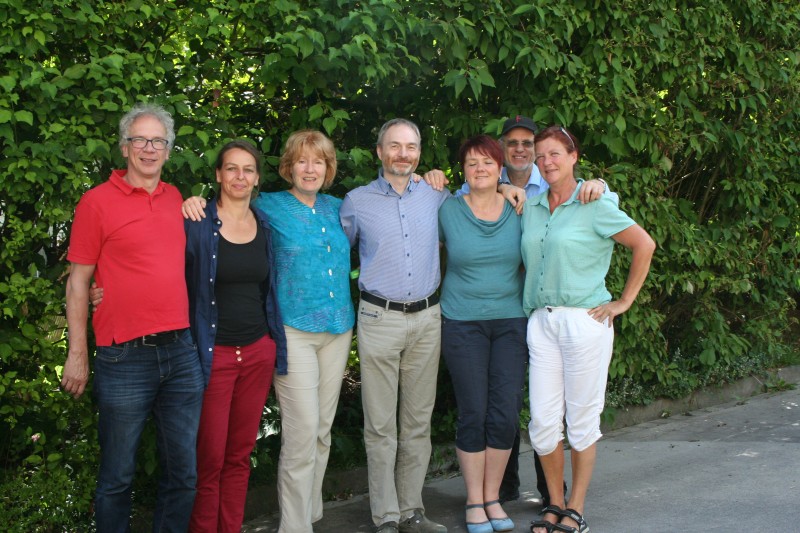 Baunataler Kreistagsabgeordnete Monika (3. v.l.), Thomas (4.v.l.) und Edmund (2.v.r.)