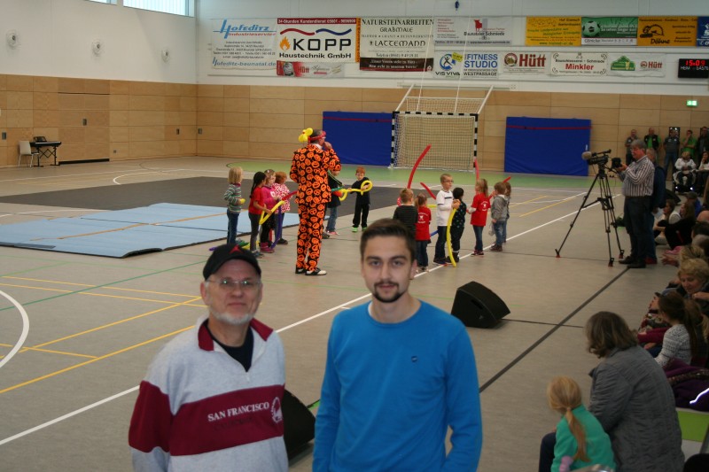 Sport verbindet: Ede Borschel (Basketball-SR) und Florian Pfeiffer (Fußball-SR) 